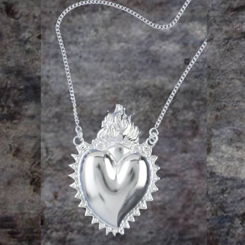 Necklace with votive heart