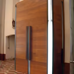 Bussola retroporta contemporanea