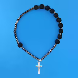 Rosary bracelet with frosted glass