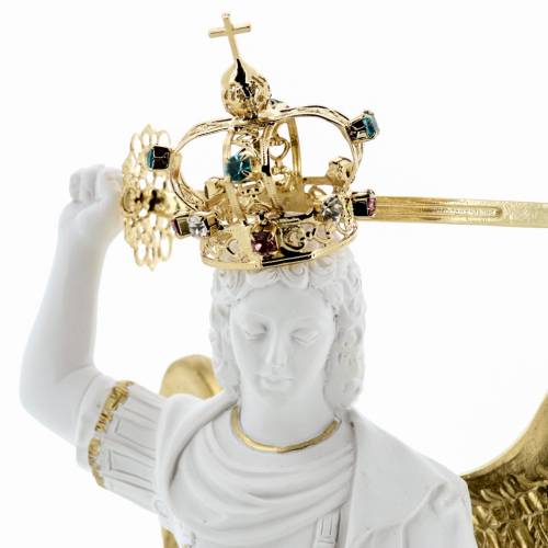 Statua San Michele in polvere di marmo con dettagli oro