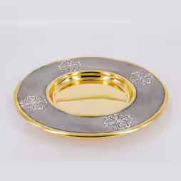 Patena in ottone medioevale 