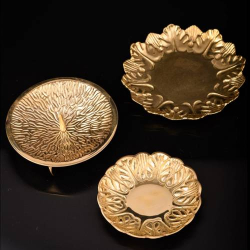 Three footed candle plate