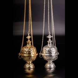 Turibolo placcato argento con decorazioni